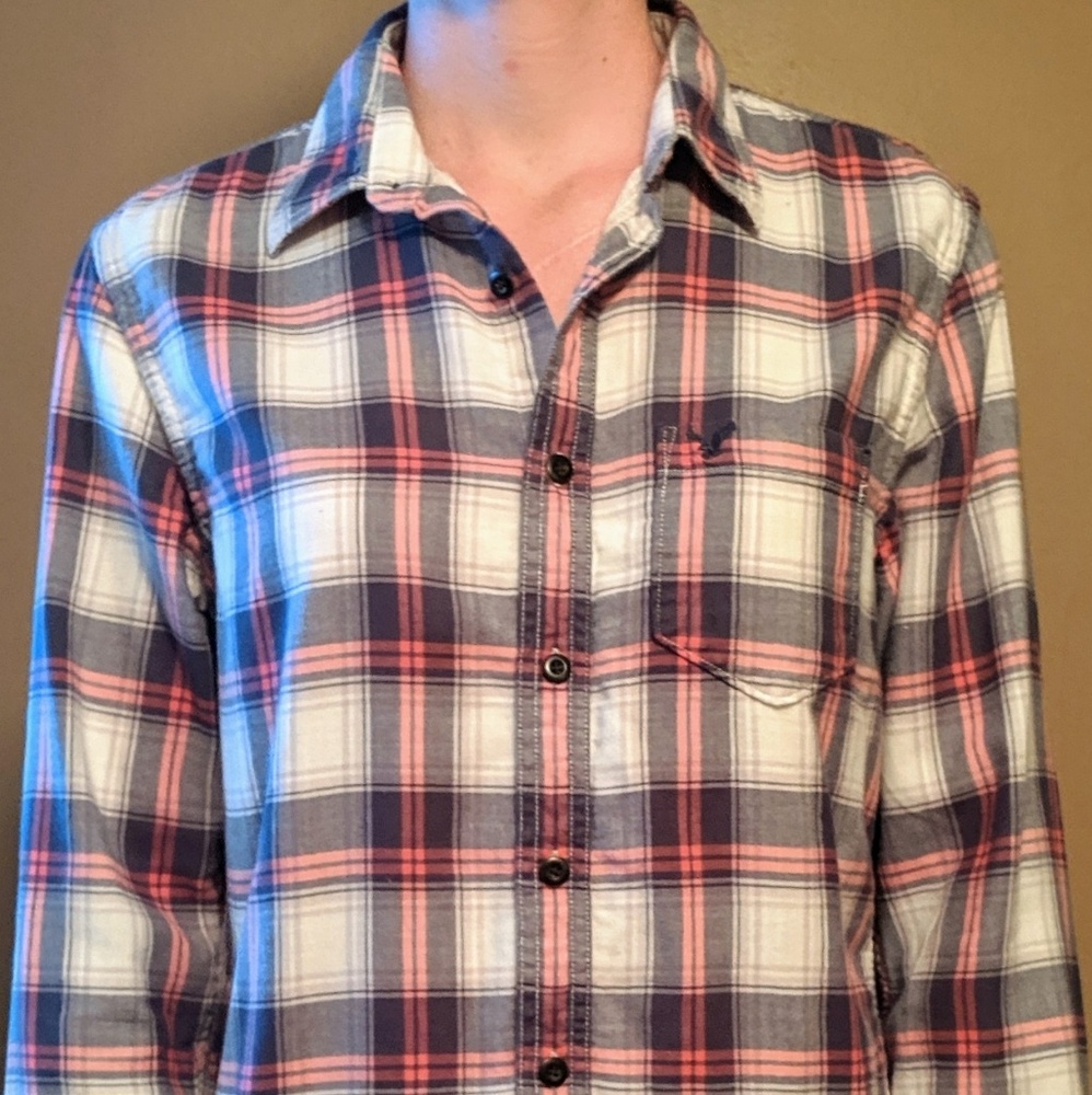 American Eagle Long Sleeved Button Down